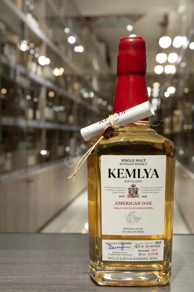 В магазине Крю Профи Kemlya Single Malt American Oak in wooden box 0.7 л