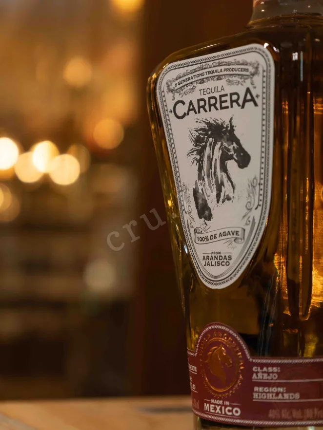 В магазине Крю Профи Carrera Anejo in gift box 0.75 л