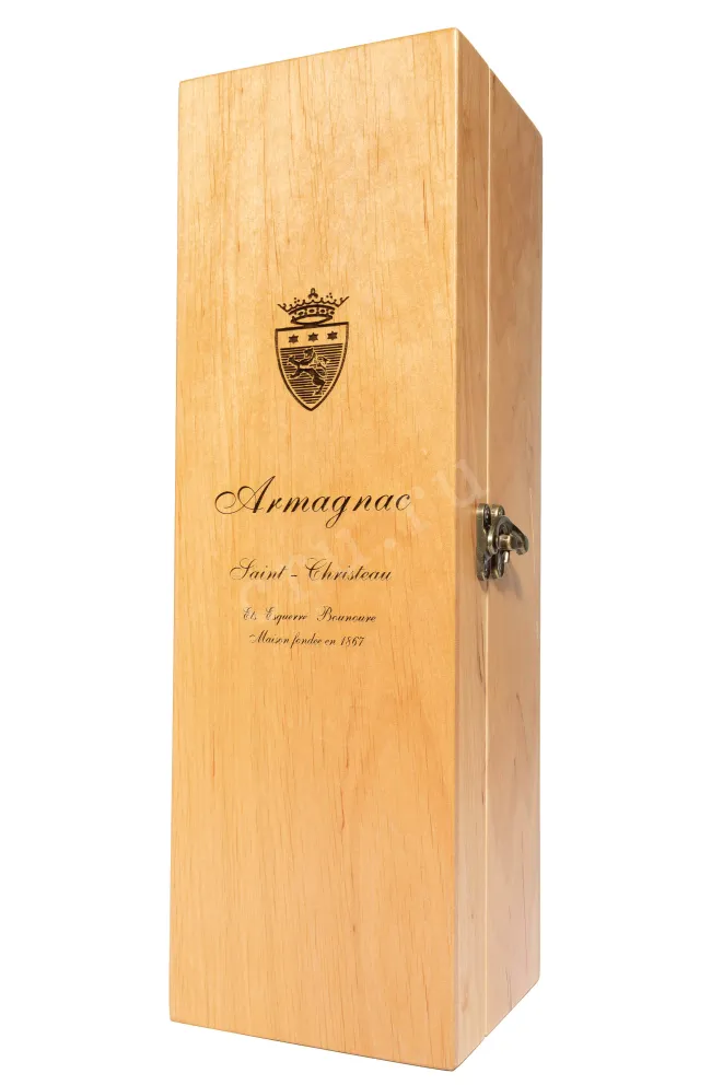 Деревянная коробка Saint Cristeau AOC in gift box 2004 0.7 л