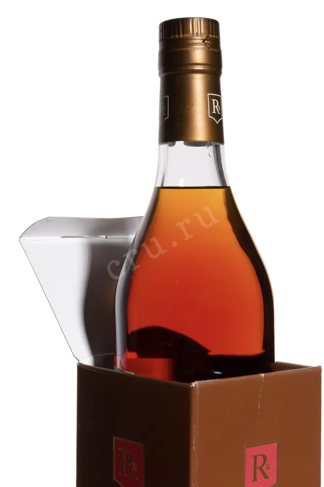 В подарочной коробке Raymond Ragnaud XO Grand Champagne 1er Cru De Cognac in gift box 0.7 л
