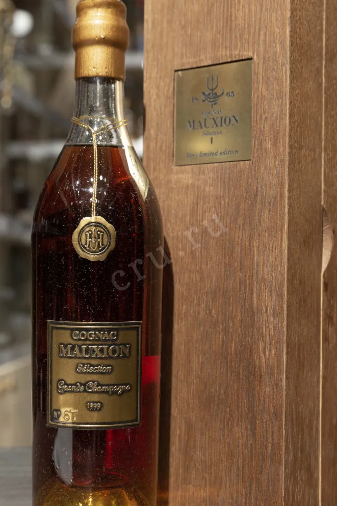 В магазине Крю Профи Mauxion Selection Grande Champagne 1999 0.7 л