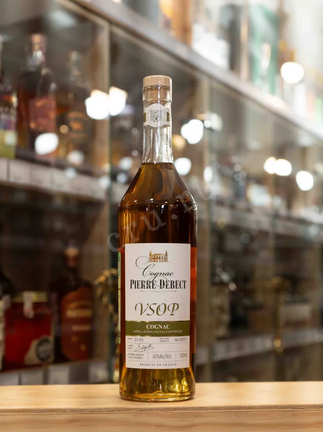 В магазине Крю Профи Pierre Debect VSOP in gift box 0.7 л