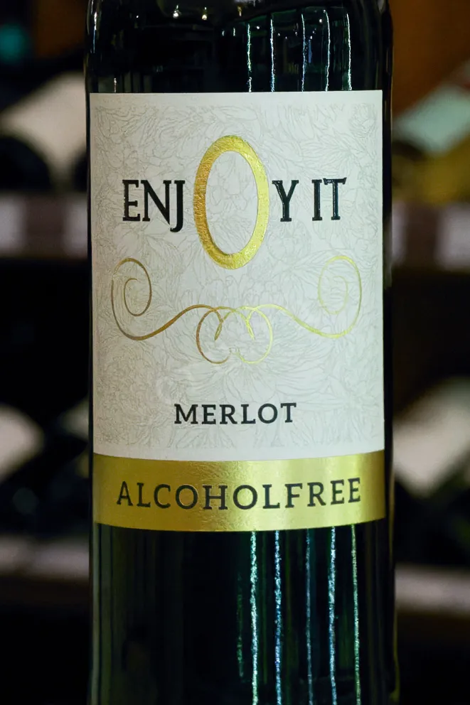 В магазине Крю Профи Peter Mertes enjOy it Merlot Alcohol Free 2024 0.75 л