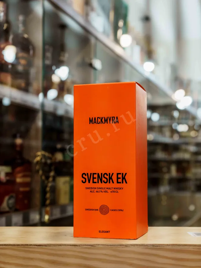 В магазине Крю Профи Mackmyra Svensk Ek with gift box 0.7 л