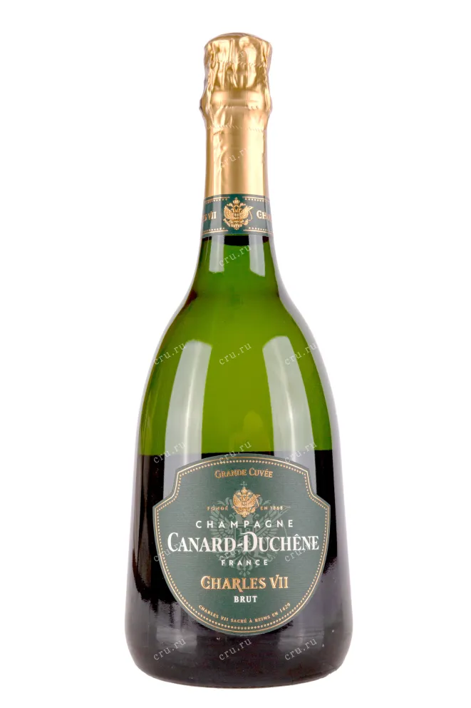 Бутылка Canard-Duchene Charles VII gift box 0.75 л