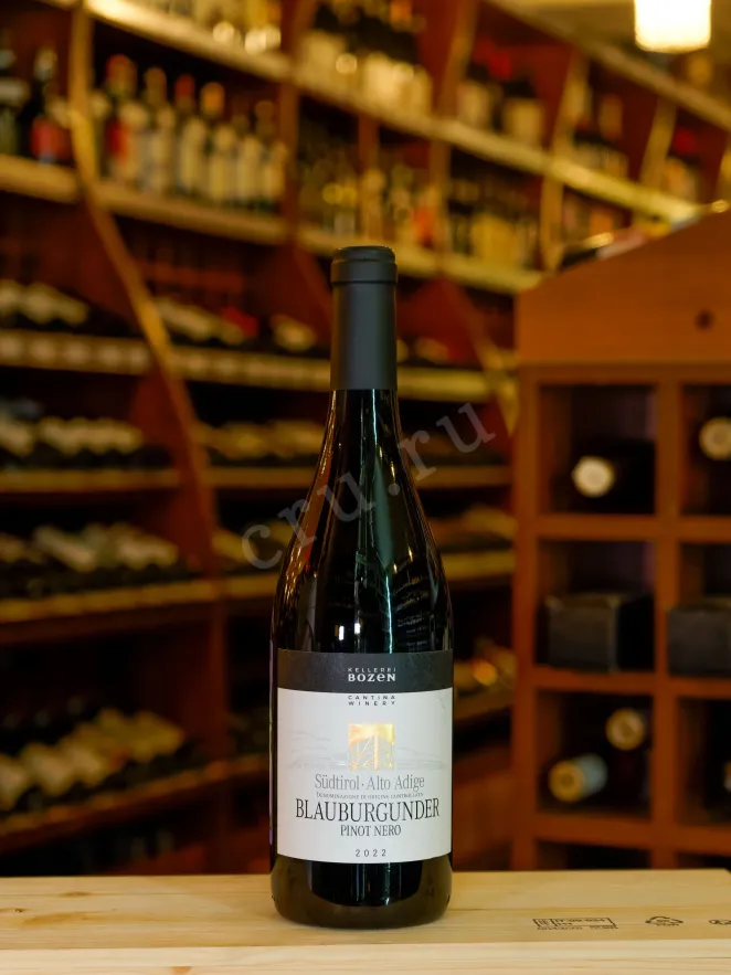 В магазине Крю Профи Kellerei Bozen Pinot Nero Blauburgunder 2022 0.75 л