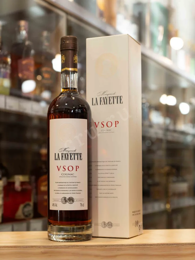 В магазине Крю Профи La Fayette VSOP gift box 0.7 л