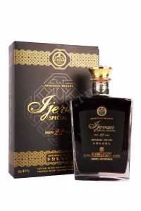 Коньяк Иджеван 22 года в подарочной упаковке  0.75 л