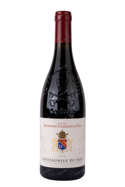 Вино Domaine Raymond Usseglio Et Fils Chateauneuf du Pape 2019 0.75 л