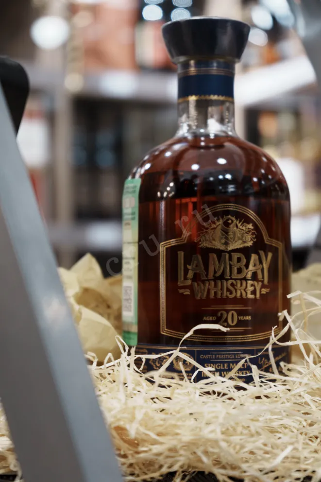 Пробка Lambay single malt 20 years old gift box 0.7 л