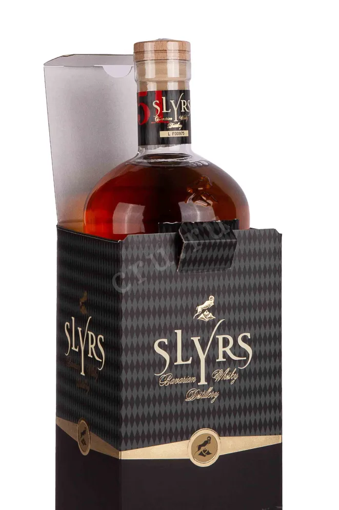 В подарочной коробке Slyrs Fifty One in gift box 0.7 л