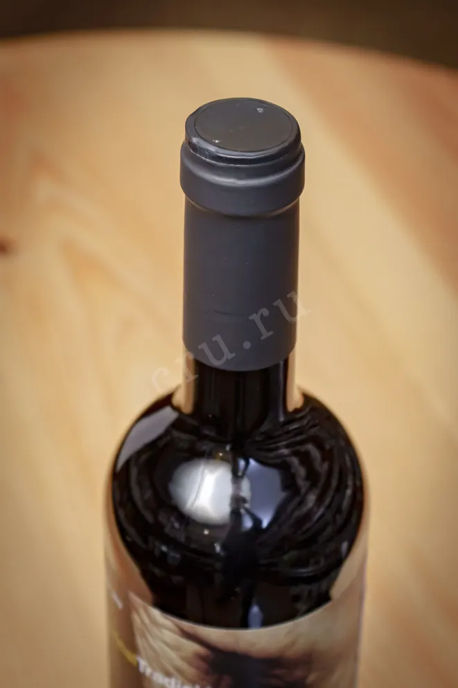 Пробка Valdrinal Tradicion Crianza 2019 0.75 л