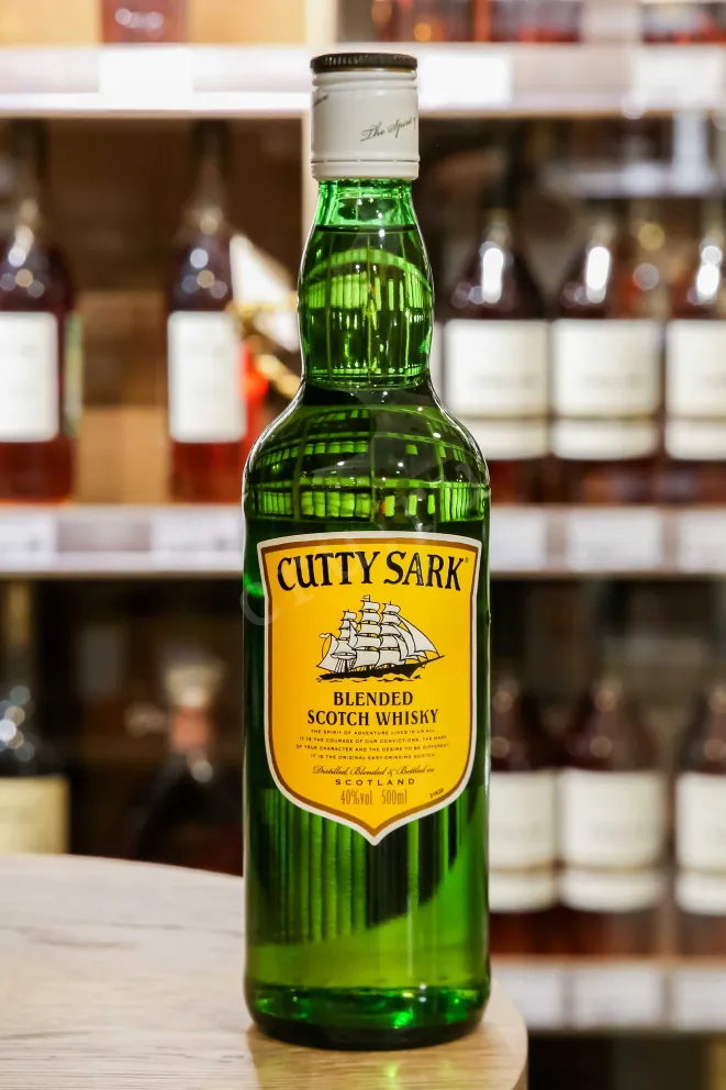 В магазине Крю Профи Cutty Sark 0.5 л