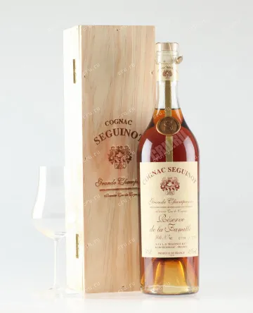 Коньяк Seguinot Reserve De La Famille  0.7 л