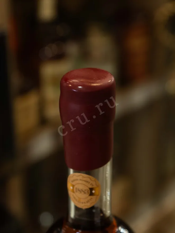 Пробка Jean Cave Vieil Armagnac AOC wooden box 1989 0.7 л