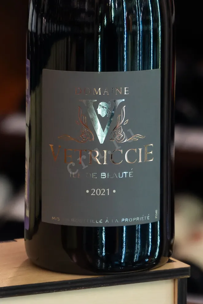 В магазине Крю Профи Domaine Vetriccie Ile de Beaute Rouge 2021 0.75 л