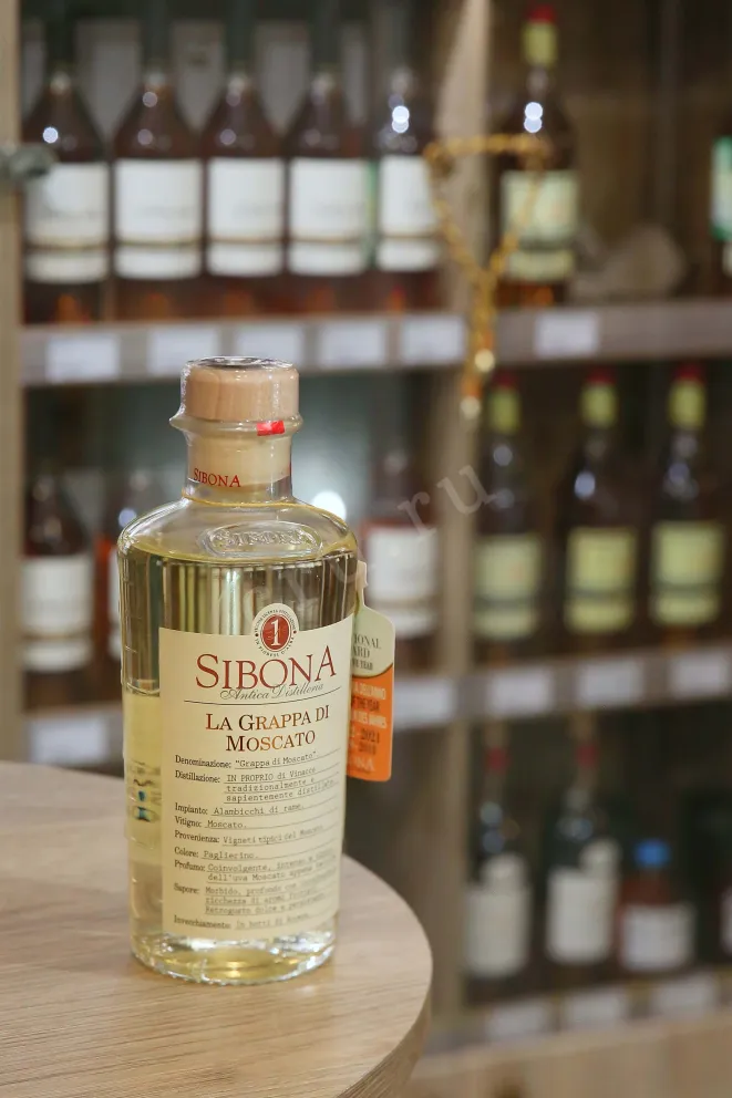 В магазине Крю Профи Sibona Moscato 0.5 л