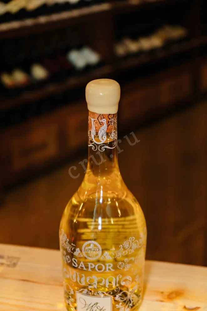 Пробка Ijevan Sapor White Dry 2022 0.75 л