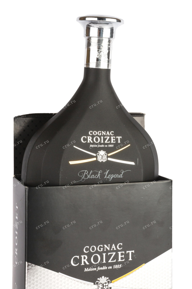 В подарочной коробке Croizet Black Legend gift box 2010 0.7 л