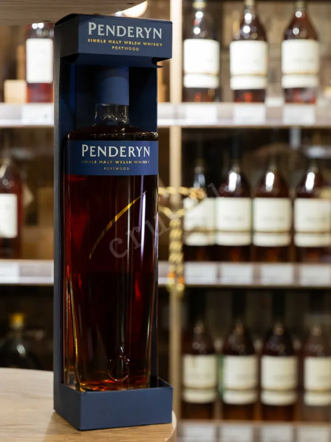 В магазине Крю Профи Penderyn Potrwood 0.7 л