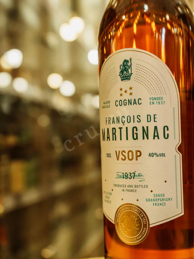 В магазине Крю Профи Francois de Martignac VSOP gift box 0.7 л