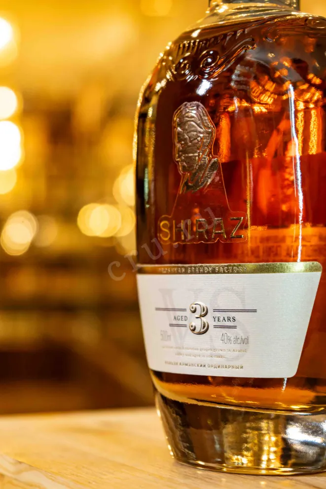 В магазине Крю Профи Shiraz 3 years 0.5 л