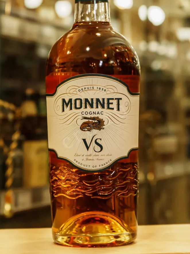 В магазине Крю Профи Monnet VS 0.7 л