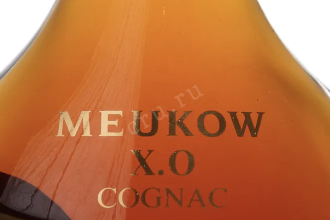 Этикетка Meukow XO 0.7 л