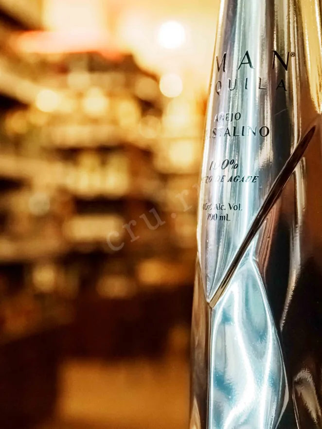 В магазине Крю Профи Aman Cristalino Anejo in gift box 0.7 л