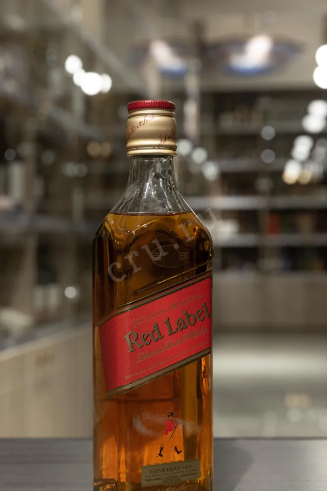 В магазине Крю Профи Johnnie Walker Red Label 0.5 л