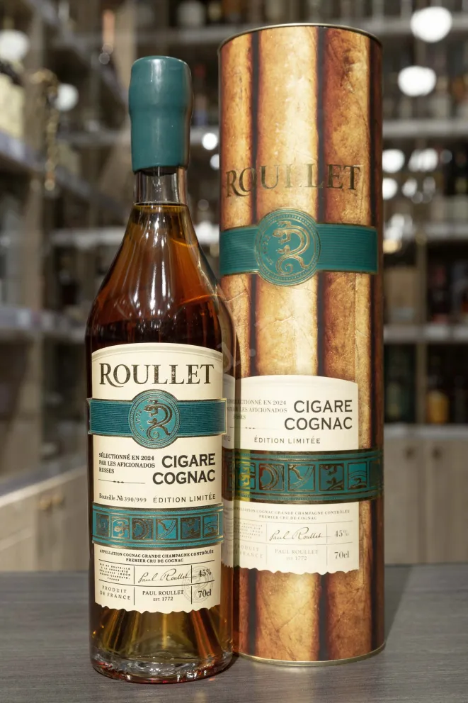 В магазине Крю Профи Roullet Cigare Grand Champagne in tube 0.7 л