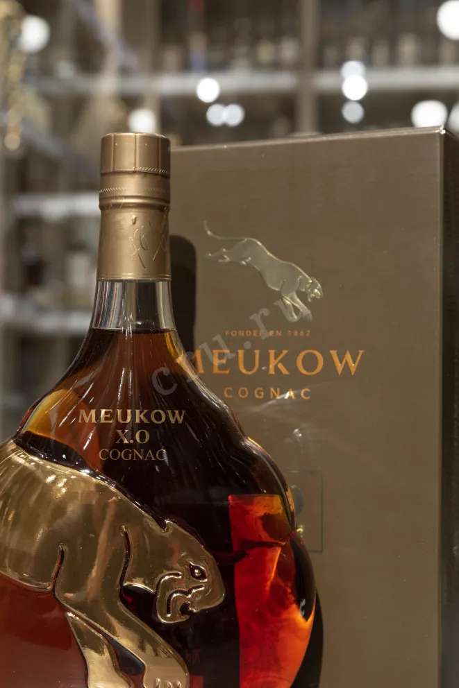 В магазине Крю Профи Meukow XO 0.7 л