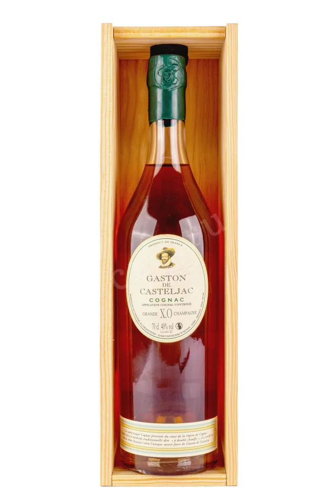 В деревянной коробке Gaston de Casteljac XO in wood box 0.7 л