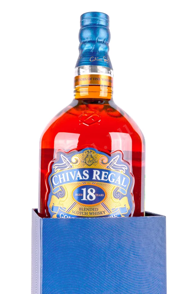 В подарочной коробке Chivas Regal 18 years in gift box 1 л