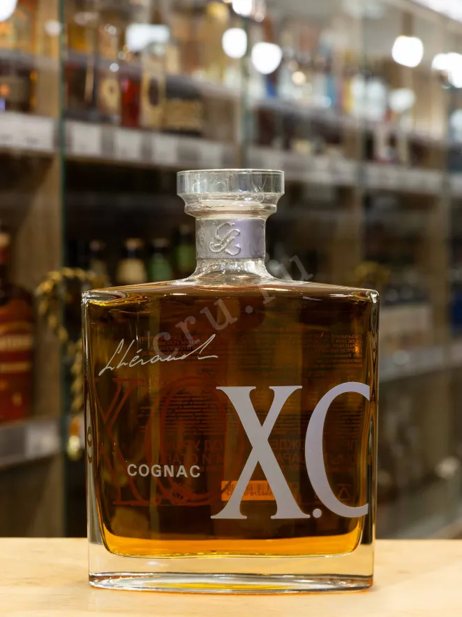 В магазине Крю Профи Lheraud XO 0.7 л