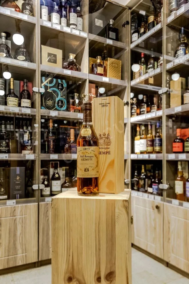 В магазине Крю Профи Sempe 1973 0.7 л