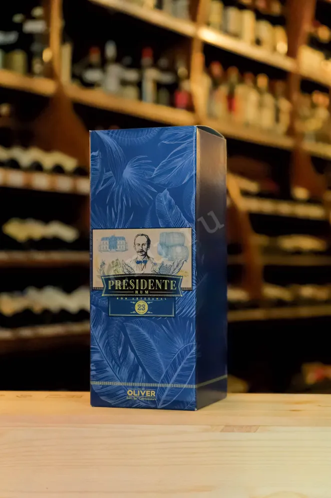 В магазине Крю Профи Oliver Presidente Marti 23 years gift box 0.7 л