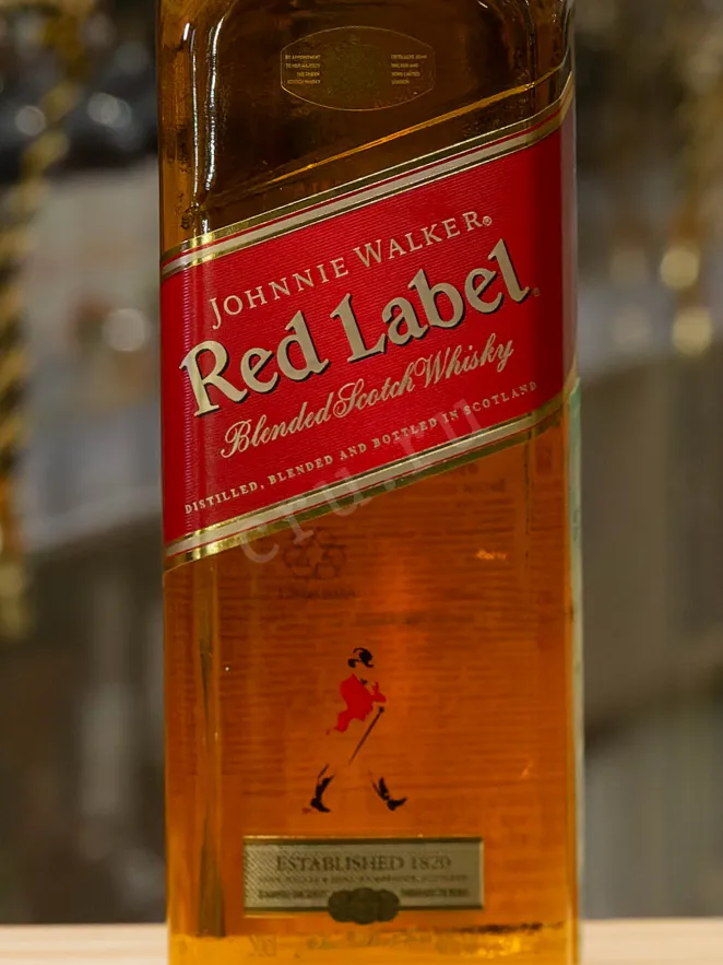 В магазине Крю Профи Johnnie Walker Red Label 0.5 л