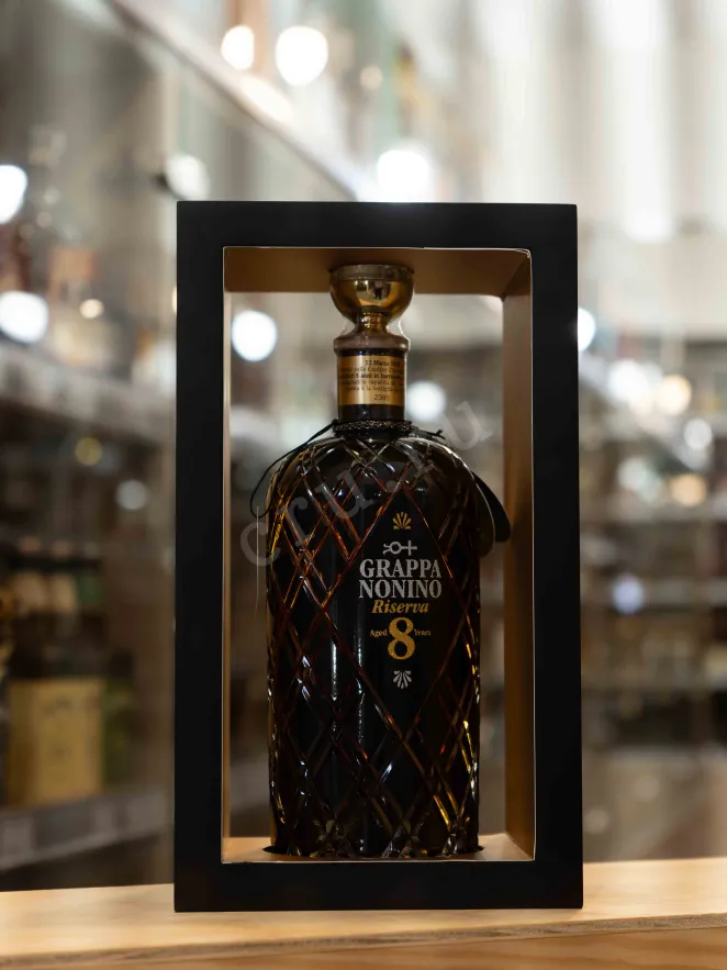 В магазине Крю Профи Nonino Riserva 8 years with gift box 2009 0.7 л