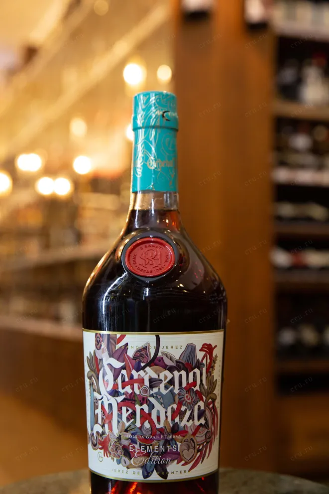 В магазине Крю Профи Cardenal Mendoza Solera Gran Reserva Elements Edition gift box 0.7 л