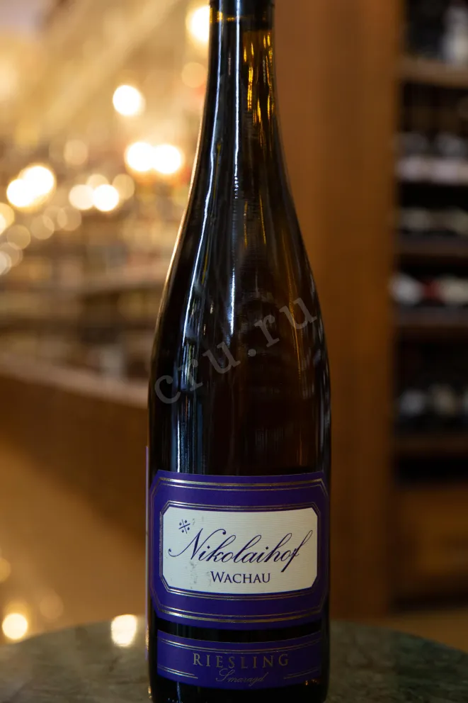 В магазине Крю Профи Nikolaihof Wachau Vom Stein Riesling Smaragd 2017 0.75 л