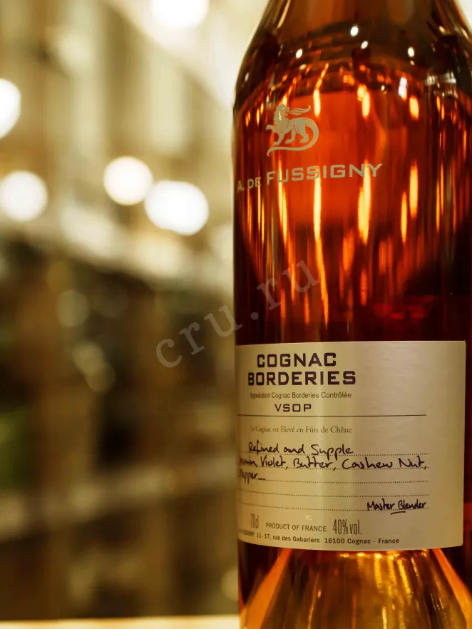 В магазине Крю Профи A. de Fussigny  Borderies Crus du Collection VSOP gift box 0.7 л