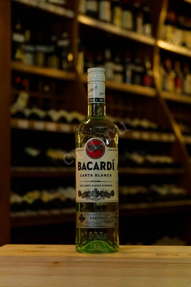 В магазине Крю Профи Bacardi Carta Blanca 0.7 л
