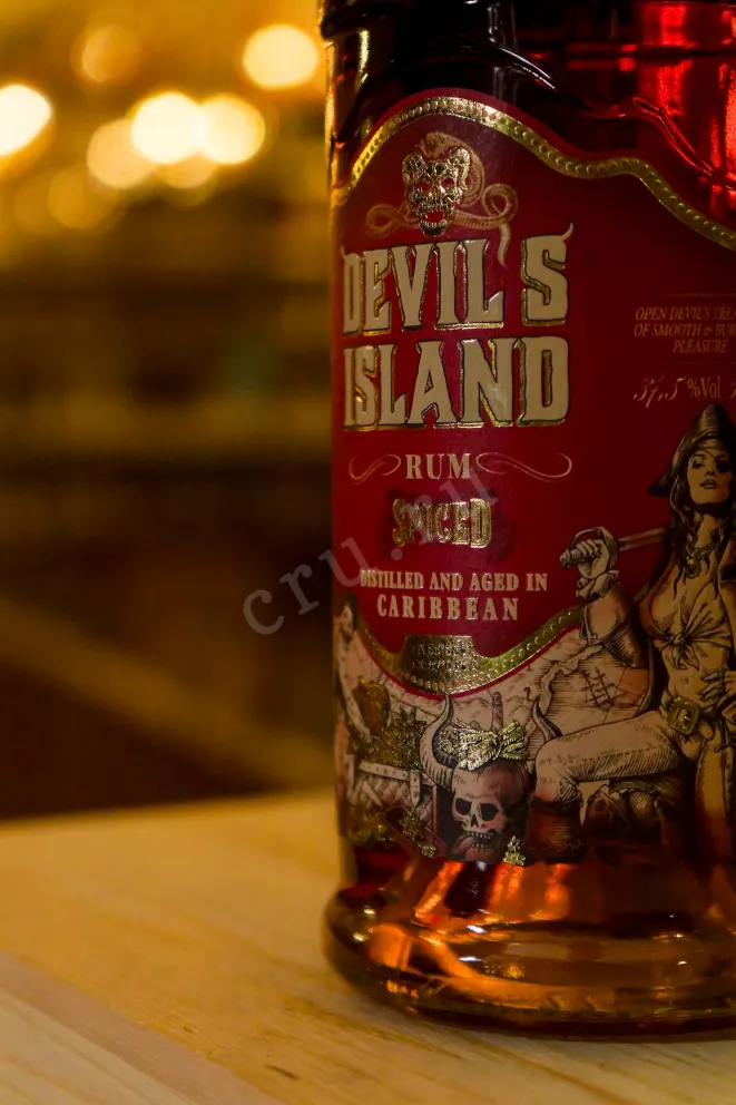 В магазине Крю Профи Devil's Island Spiced 1 л