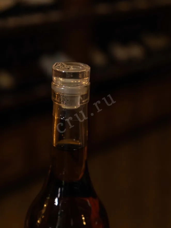 Пробка Derbend XO in gift box 0.5 л