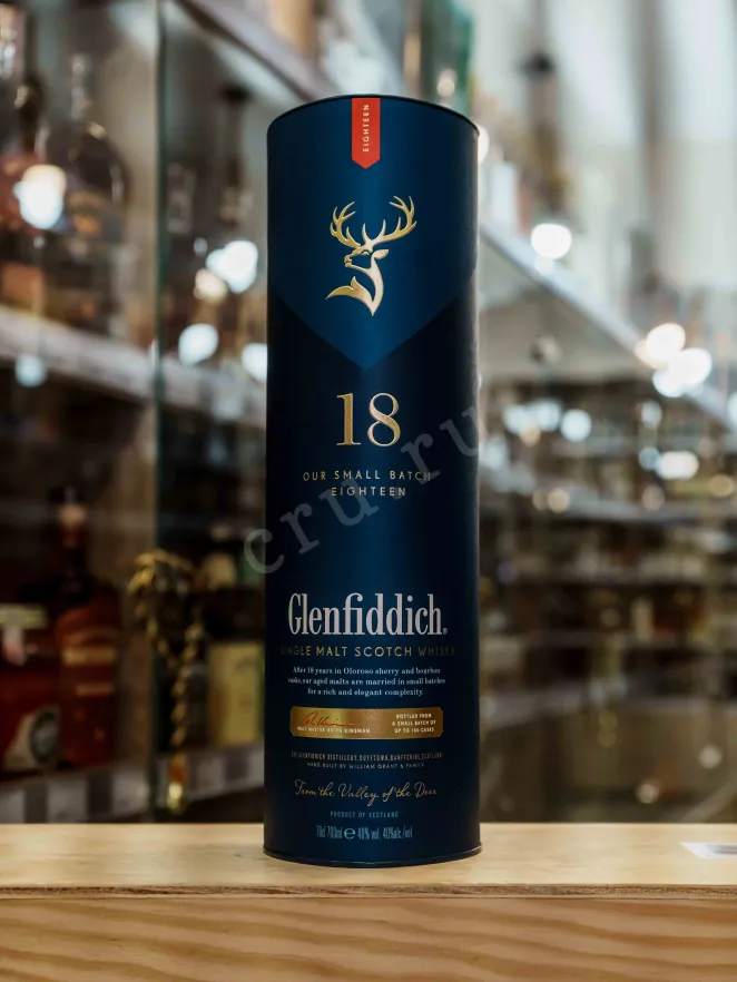 Виски Glenfiddich 18 Years Old, in tube  0.7 л