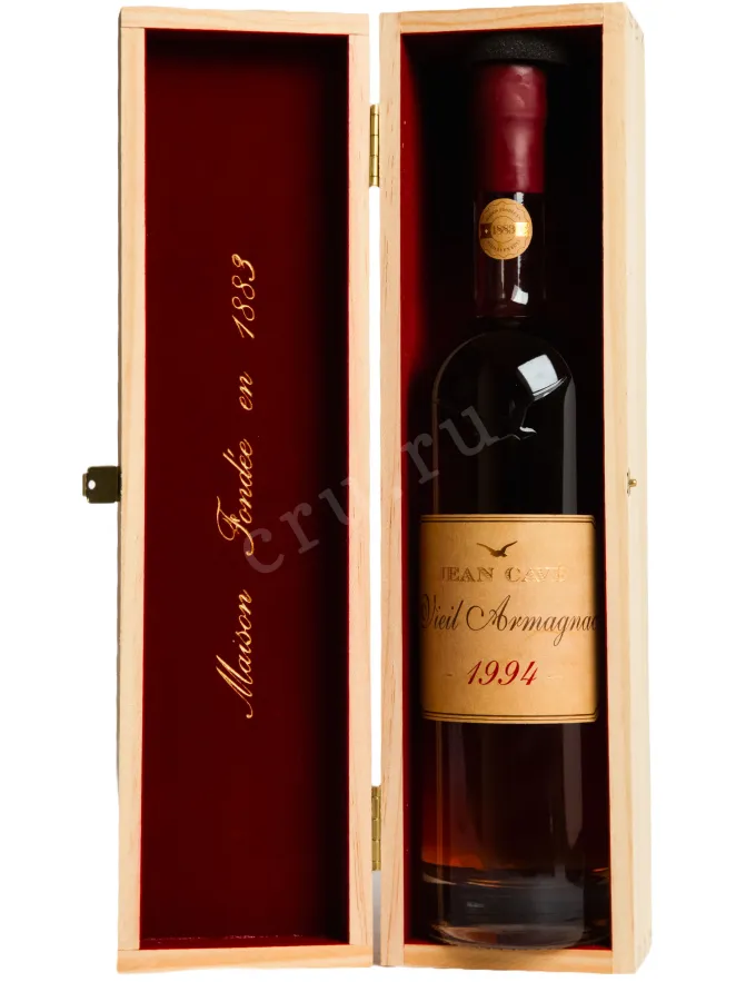 В деревянной коробке Jean Cave Vieil in gift box 1994 0.7 л