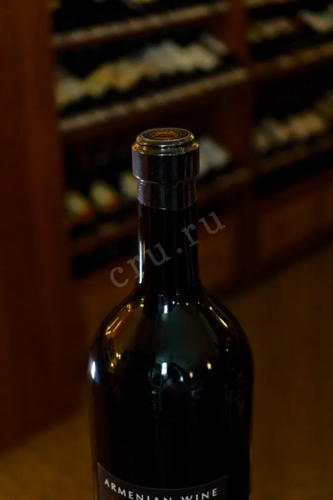 Пробка Getap Vernashen Red Medium-Dry in gift box 2022 3 л