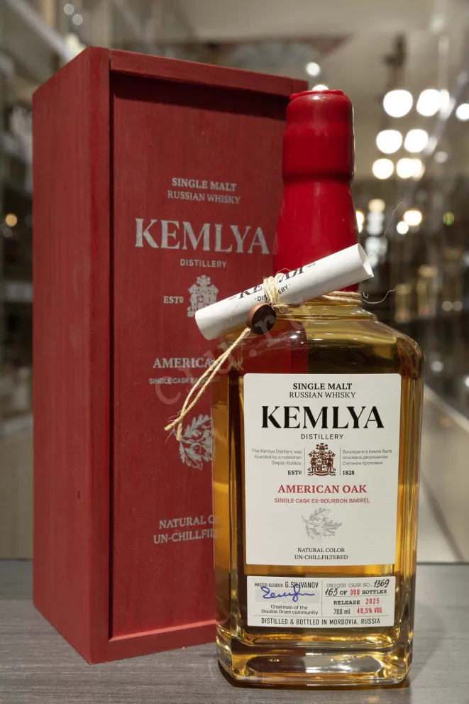 В магазине Крю Профи Kemlya Single Malt American Oak in wooden box 0.7 л