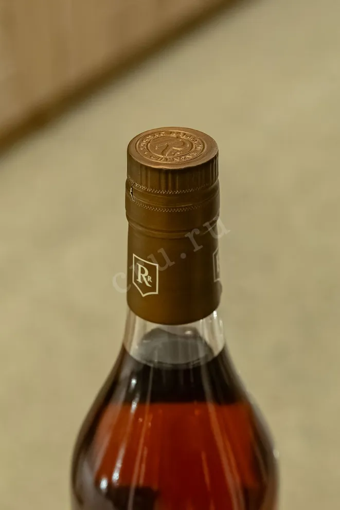 Пробка Raymond Ragnaud XO Grand Champagne 1er Cru De Cognac in gift box 0.7 л